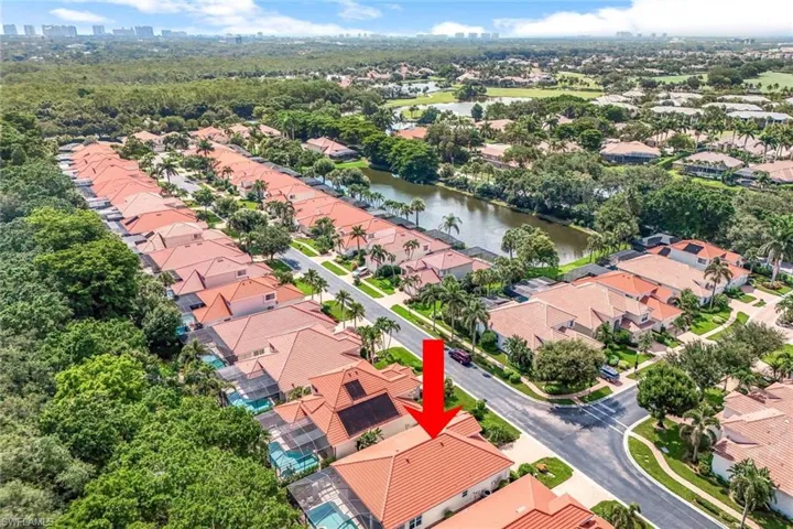 8844  Ventura  WAY, Naples, FL 34109