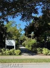 Walking trails wind around the community to enjoy the wildlife Colonial has to offer.