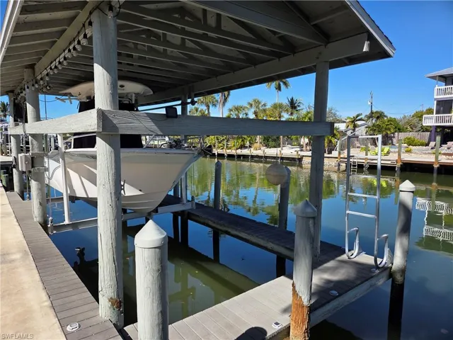 3594 Rita Ln, St. James City, Florida 33956