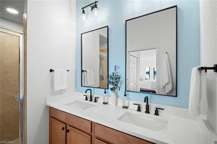 10026  Siesta Bay  DR, Naples, FL 34120