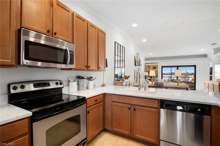 10026  Siesta Bay  DR, Naples, FL 34120
