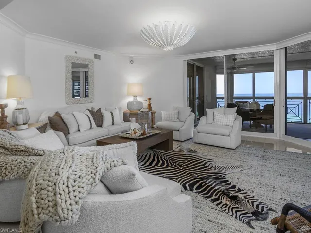 4021 Gulf Shore Blvd N 1103, Naples, Florida 34103