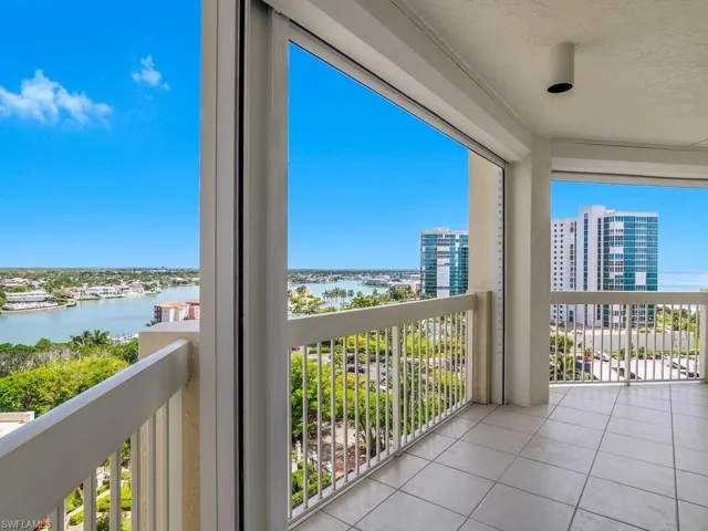 Gorgeous breezes; beautiful bay views!