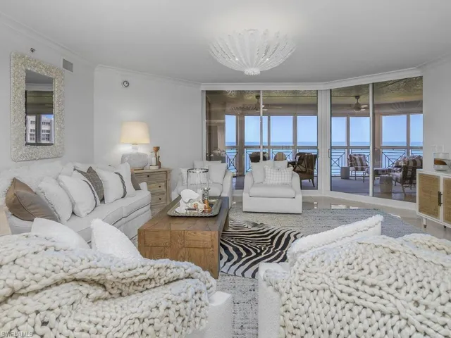 4021 Gulf Shore Blvd N 1103, Naples, Florida 34103