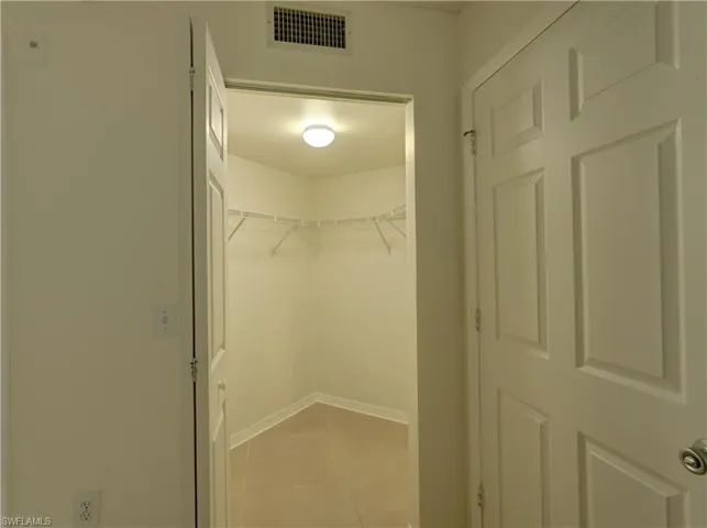 8635 River Homes Ln 2-107, Bonita Springs, Florida 34135