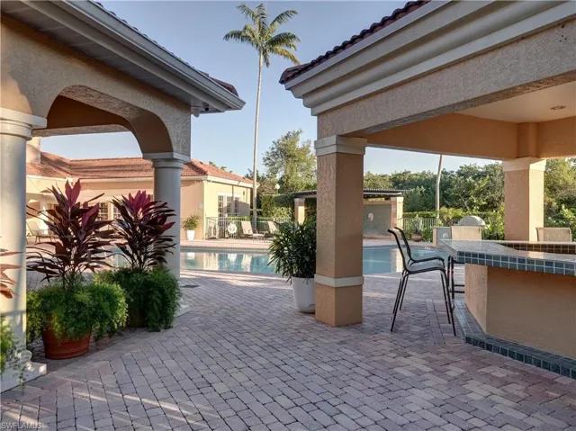 8635 River Homes Ln 2-107, Bonita Springs, Florida 34135