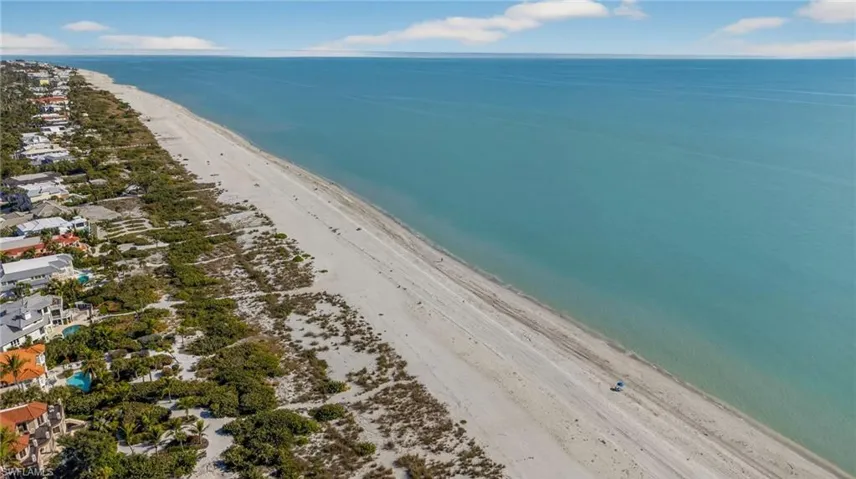 686 Emeril Ct, Sanibel, Florida 33957