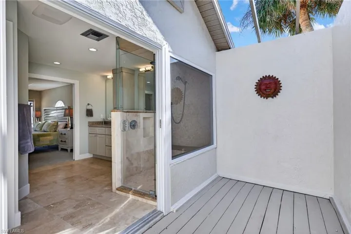 686 Emeril Ct, Sanibel, Florida 33957