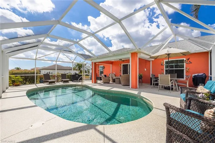 Fantastic pool & screened lanai