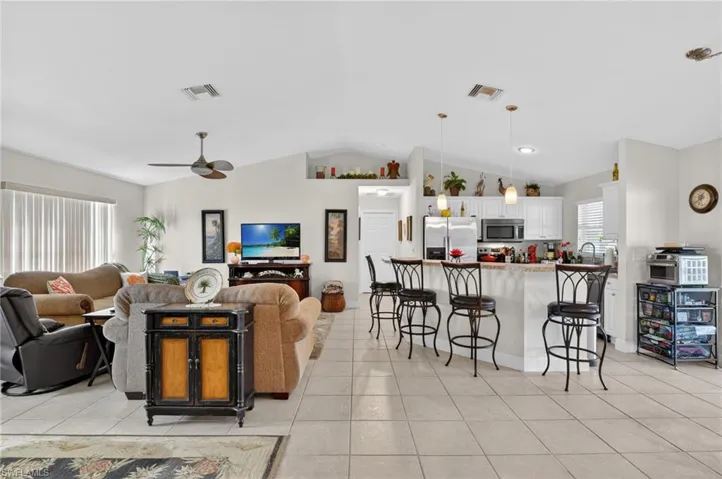3820 Sw 20th Ave, Cape Coral, Florida 33914