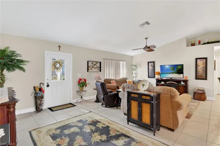 3820 Sw 20th Ave, Cape Coral, Florida 33914