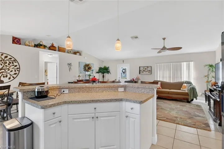 3820 Sw 20th Ave, Cape Coral, Florida 33914