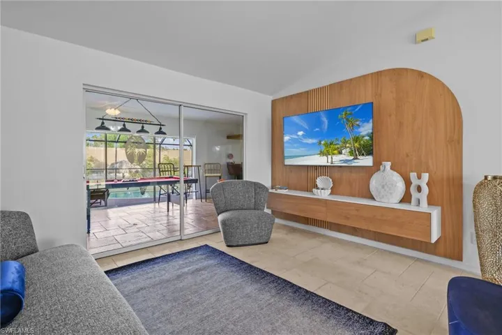 2423 Everest Pkwy, Cape Coral, Florida 33904