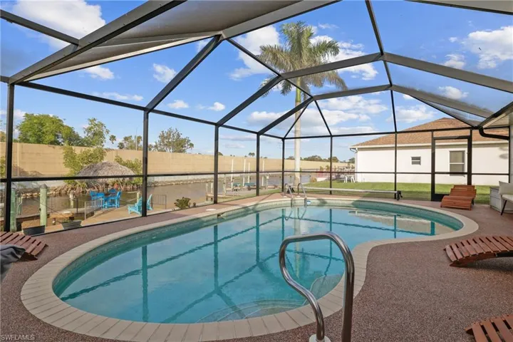 2423 Everest Pkwy, Cape Coral, Florida 33904