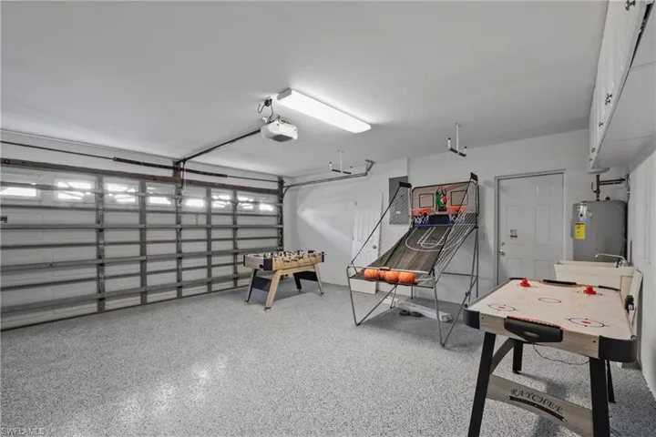 2423 Everest Pkwy, Cape Coral, Florida 33904