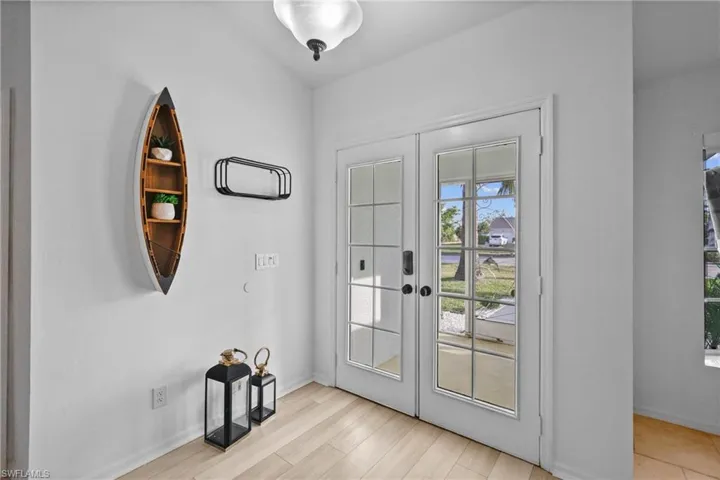 2423 Everest Pkwy, Cape Coral, Florida 33904