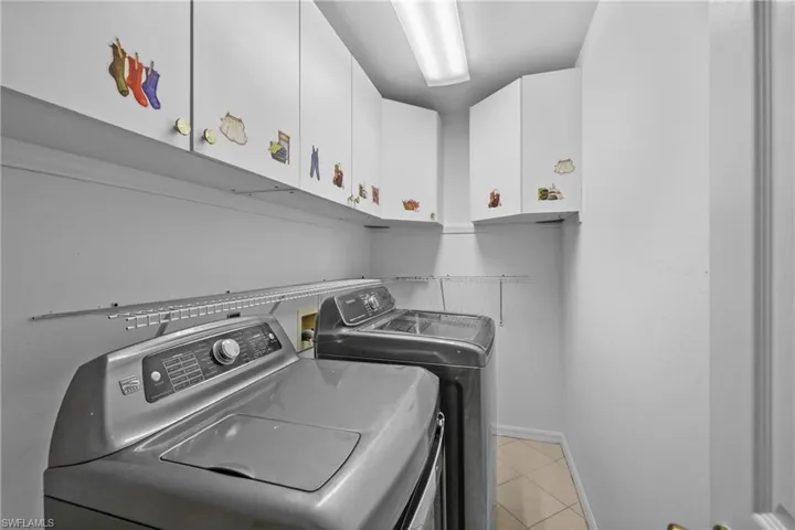 2423 Everest Pkwy, Cape Coral, Florida 33904