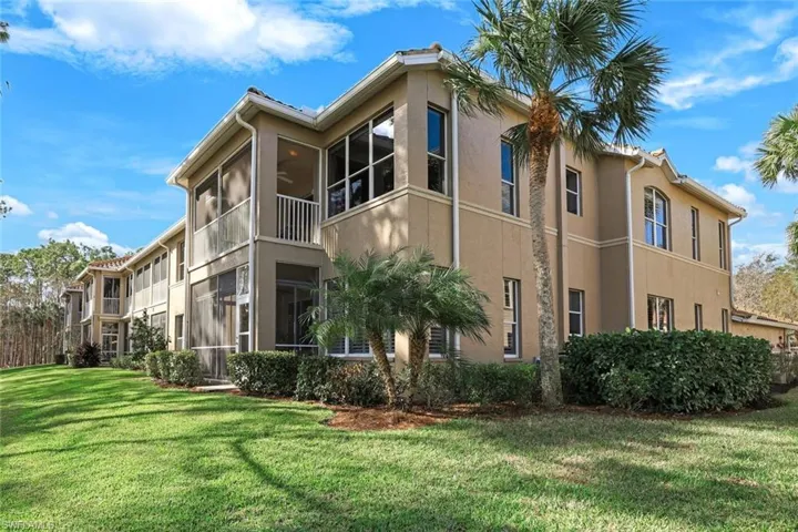 View of apartment building / complex