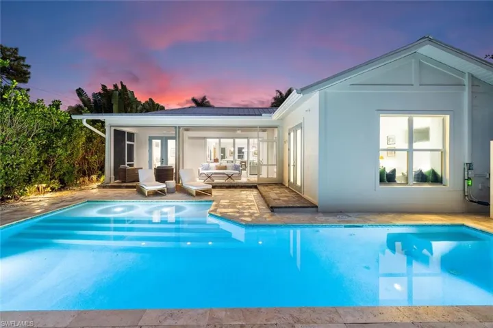 1287  10th N AVE, Naples, FL 34102