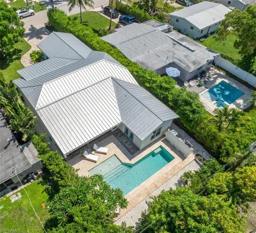 1287  10th N AVE, Naples, FL 34102
