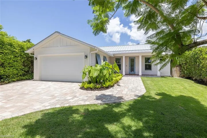 1287  10th N AVE, Naples, FL 34102