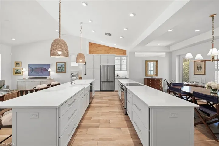 1287  10th N AVE, Naples, FL 34102