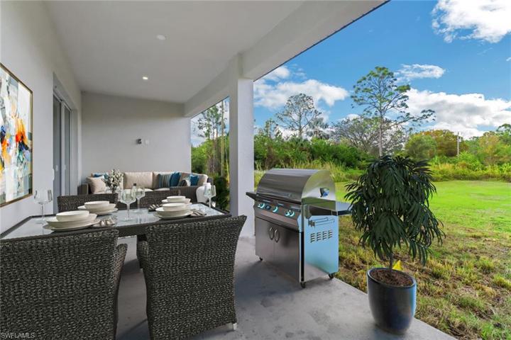 2705 E 9th  ST, LEHIGH ACRES, FL 33936