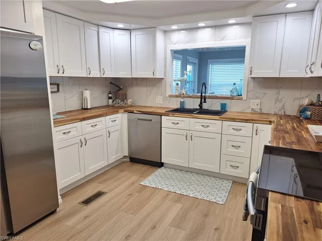 5714 Captain John Smith Loop S, North Fort Myers, Florida 33917