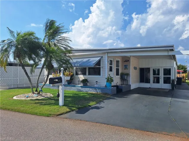 5714 Captain John Smith Loop S, North Fort Myers, Florida 33917