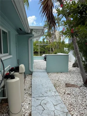 243 Estrellita Dr, Fort Myers Beach, Florida 33931