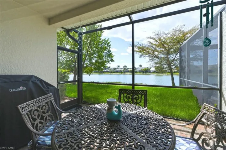 14827  Edgewater  CIR, Naples, FL 34114
