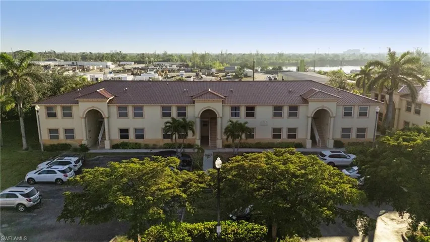 15441  Bellamar  CIR, Fort Myers, FL 33908