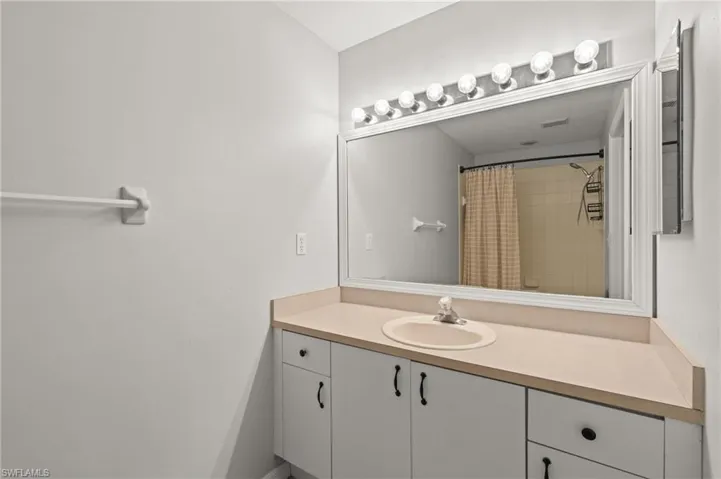 15441  Bellamar  CIR, Fort Myers, FL 33908