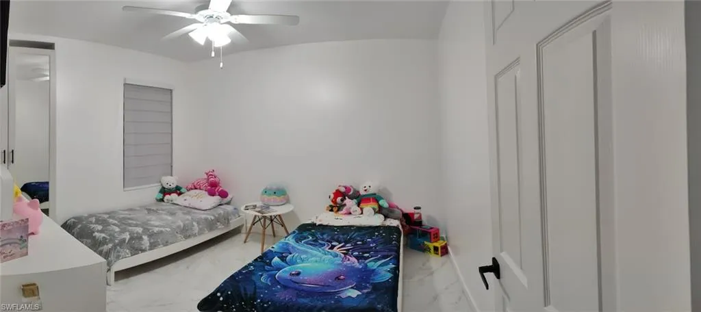 Bedroom with ceiling fan