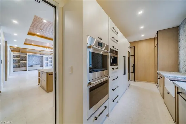 Butlers pantry.