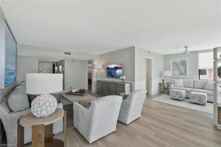 9375  Gulf Shore  DR, Naples, FL 34108