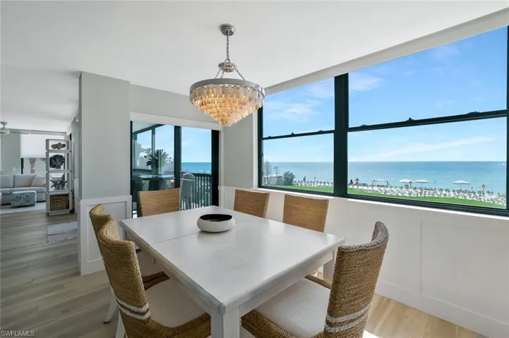 9375  Gulf Shore  DR, Naples, FL 34108