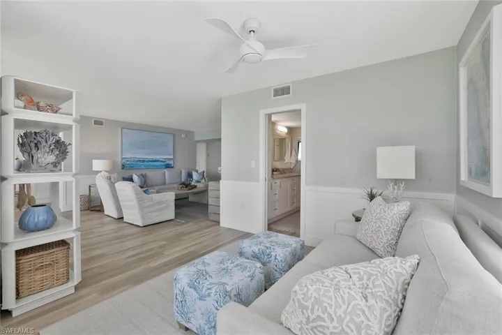 9375  Gulf Shore  DR, Naples, FL 34108