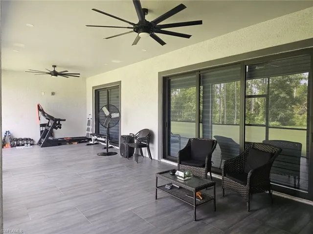 Deck featuring ceiling fan