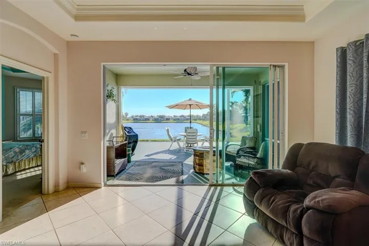 1321  Lavaca  CT, Cape Coral, FL 33991