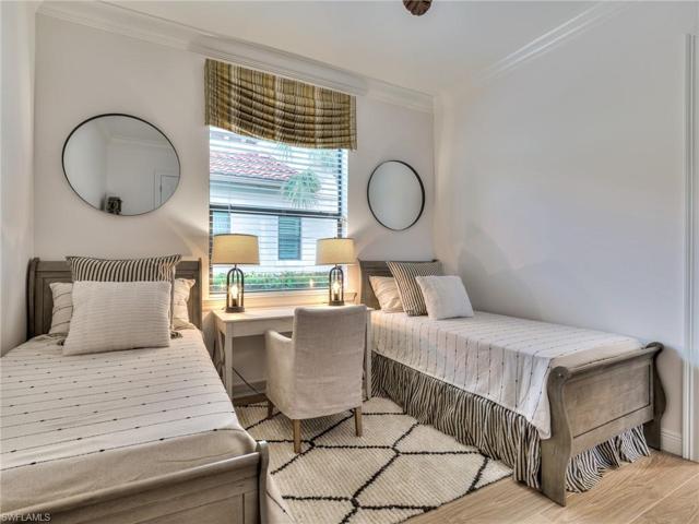 Guest bedroom #1