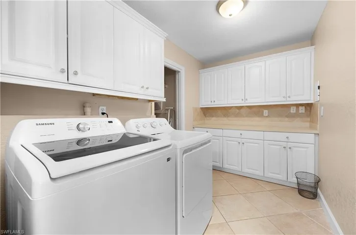 1012 Wyomi Dr, Fort Myers, Florida 33919