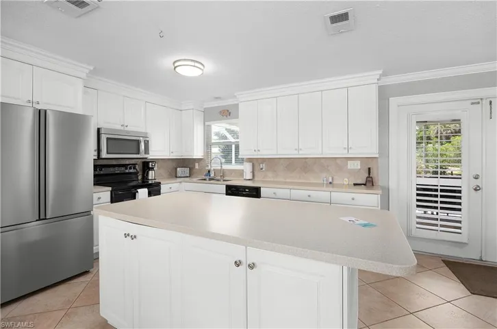 1012 Wyomi Dr, Fort Myers, Florida 33919