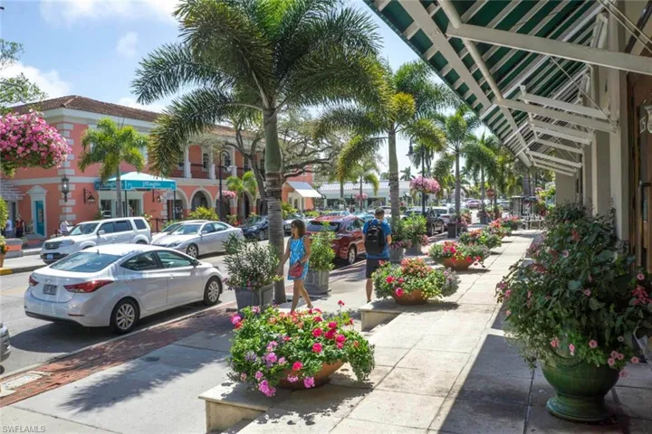 Charming and Captivating 3rd Street is where you will shop and dine just blocks from your home!