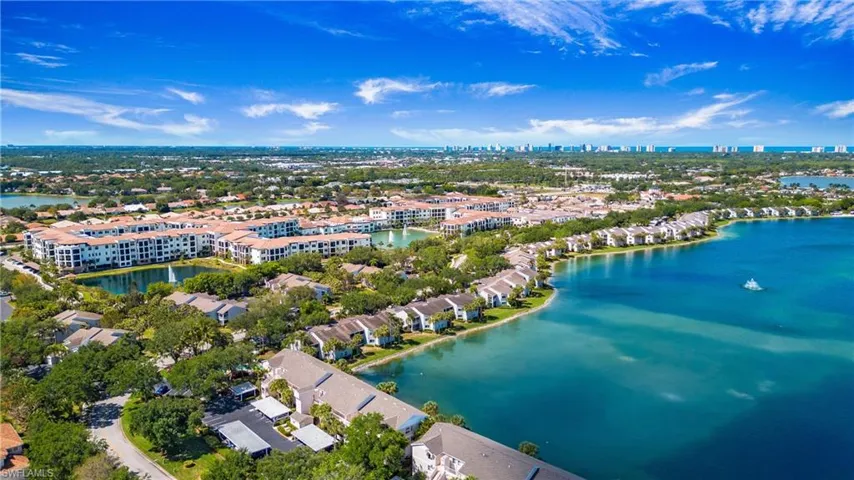 2841  Citrus Lake  DR, Naples, FL 34109