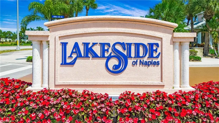 2841  Citrus Lake  DR, Naples, FL 34109