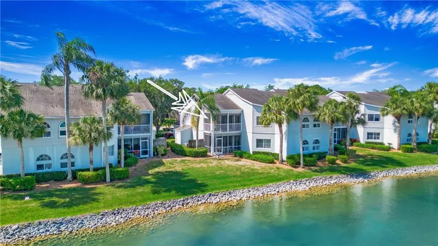 2841  Citrus Lake  DR, Naples, FL 34109