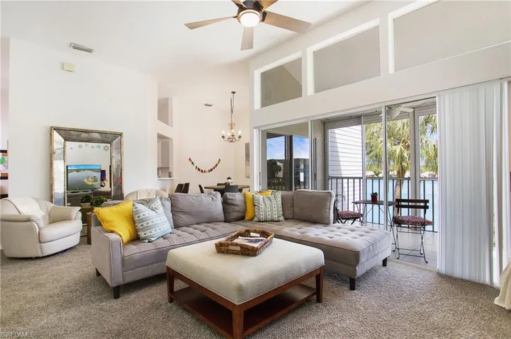 2841  Citrus Lake  DR, Naples, FL 34109