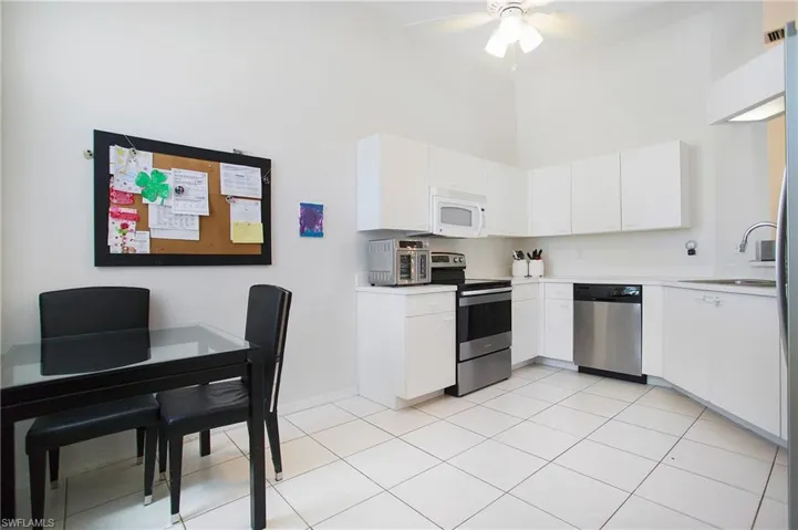 2841  Citrus Lake  DR, Naples, FL 34109