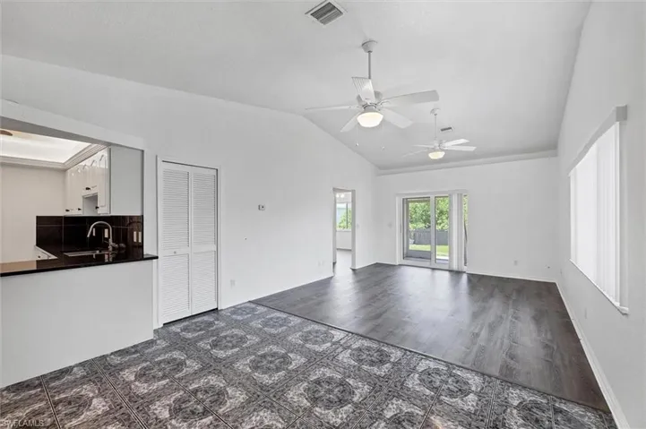 Living/Dining Area